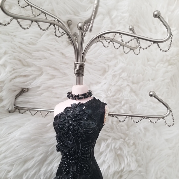 Black Flapper Dress Mannequin Jewelry Tree - Picture 6 of 6